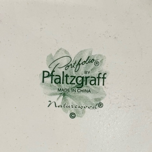 PFALTZGRAFF Naturewood Garlic/Ginger Holder with lid. - Picture 3 of 3